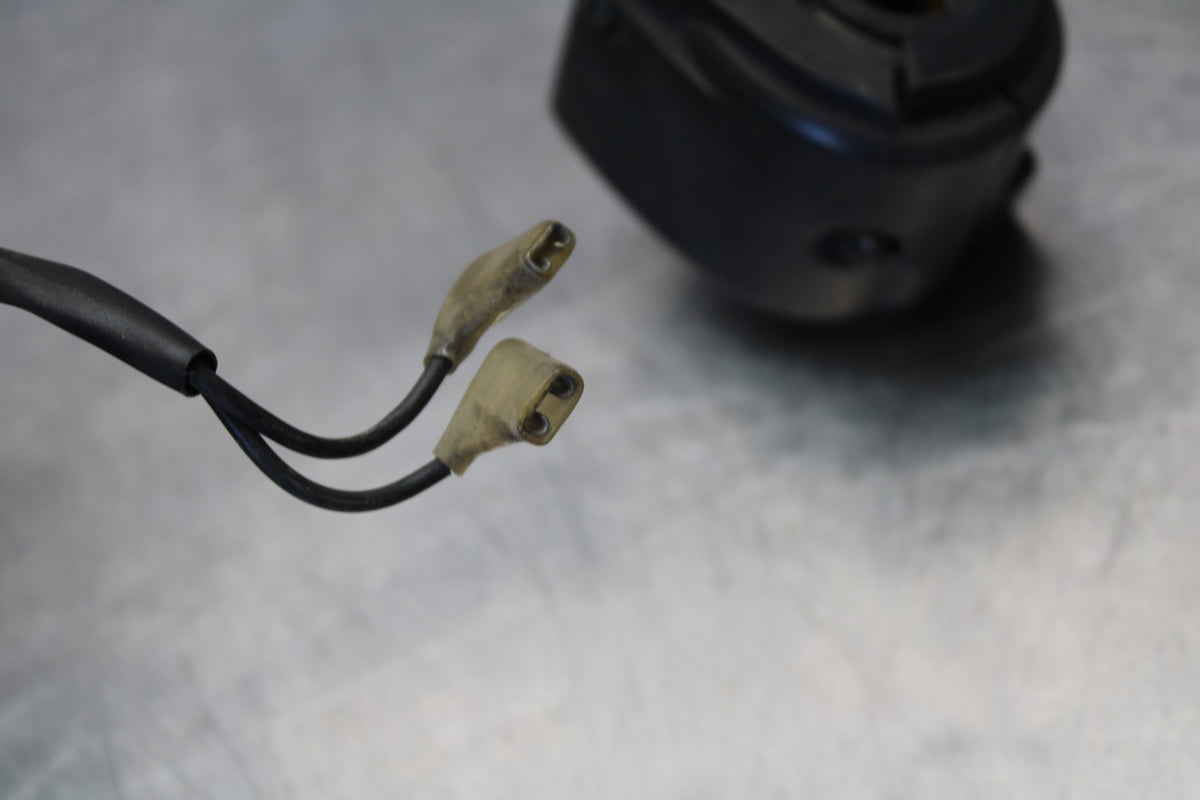 04-05 YAMAHA YZF R1 LEFT CLIP ON HANDLE HORN SIGNALS SWITCH SWITCHES  BB173