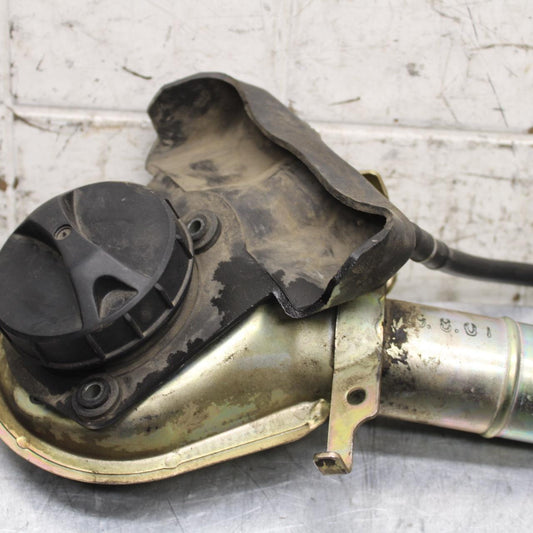 2004 Suzuki Intruder 1500 VL1500 FUEL TANK GAS CAP BB573