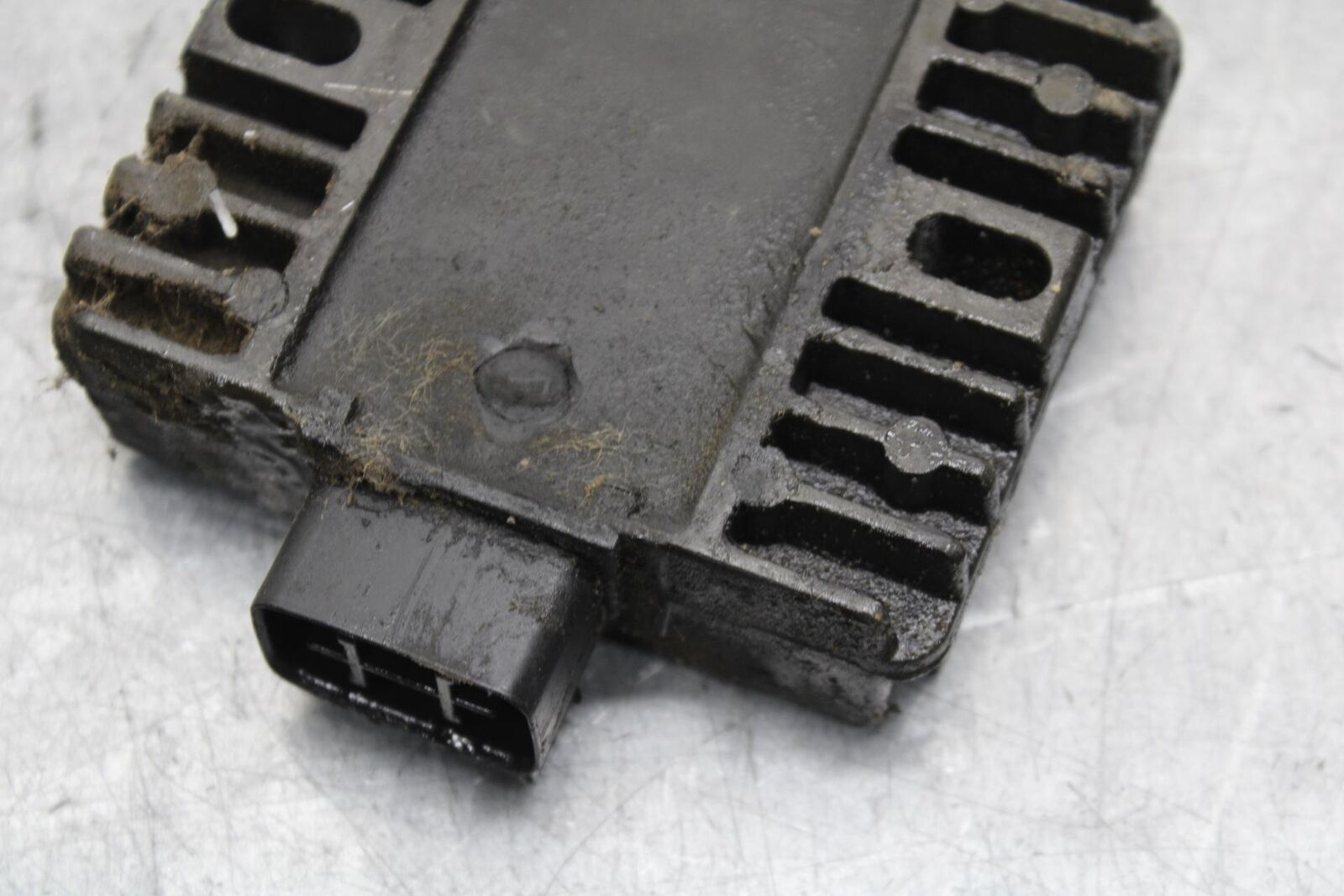 2006 Kawasaki Vulcan 900 VN900B Classic RECTIFIER VOLTAGE REGULATOR  BB585