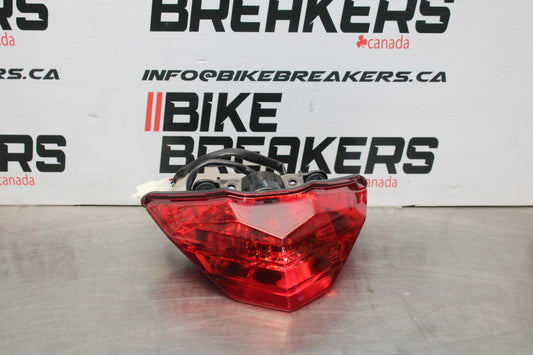 13-17 KAWASAKI NINJA 300 REAR TAIL TAILLIGHT BACK BRAKE LIGHT BB189