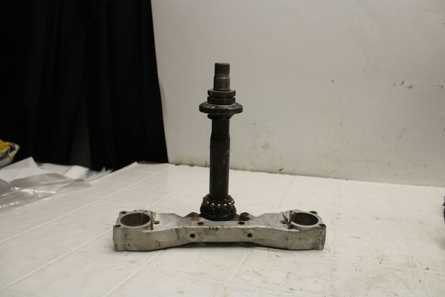 07-08 YAMAHA V STAR 1100 FRONT FORKS CLAMP LOWER TRIPLE TREE STEM BB404