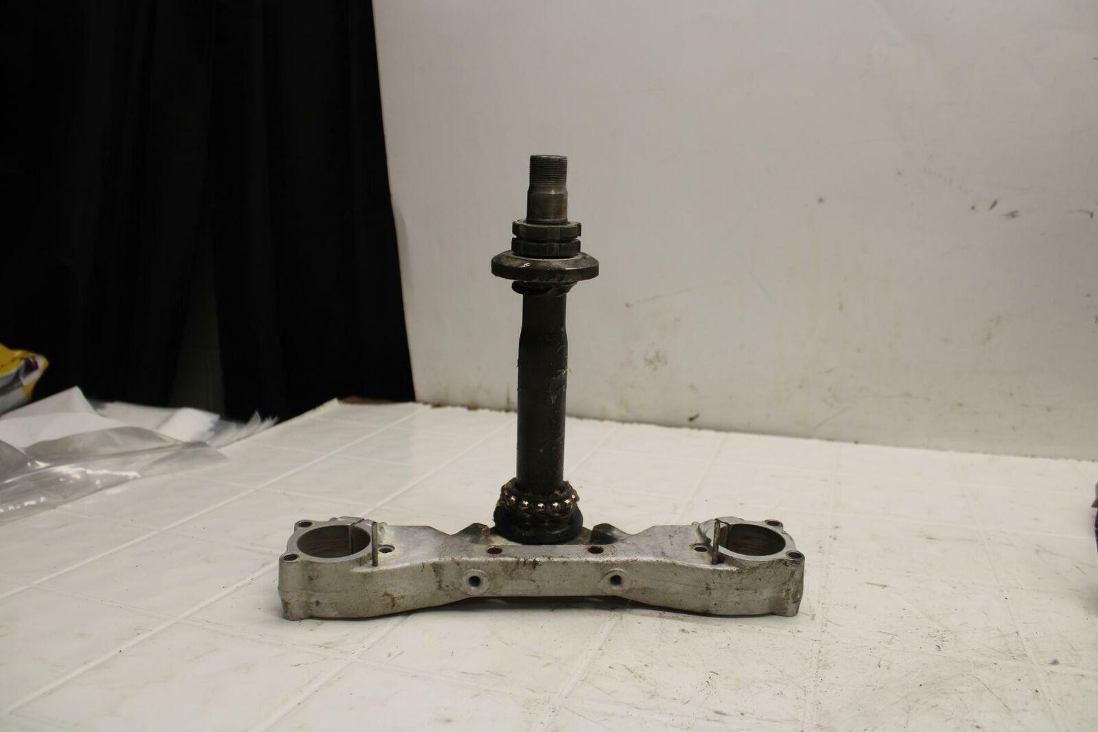 07-08 YAMAHA V STAR 1100 FRONT FORKS CLAMP LOWER TRIPLE TREE STEM BB404