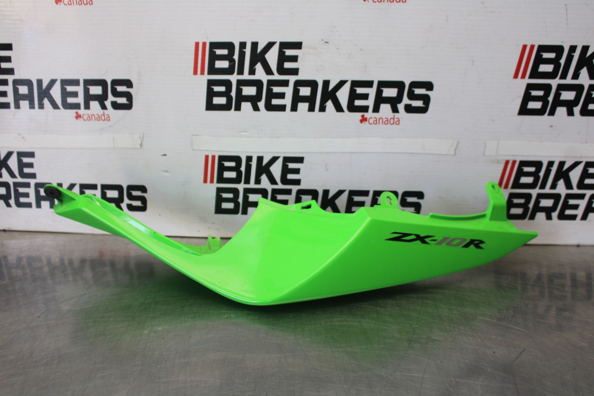08 KAWASAKI NINJA ZX10R LEFT REAR BACK TAIL FAIRING COWL SHROUD BB902