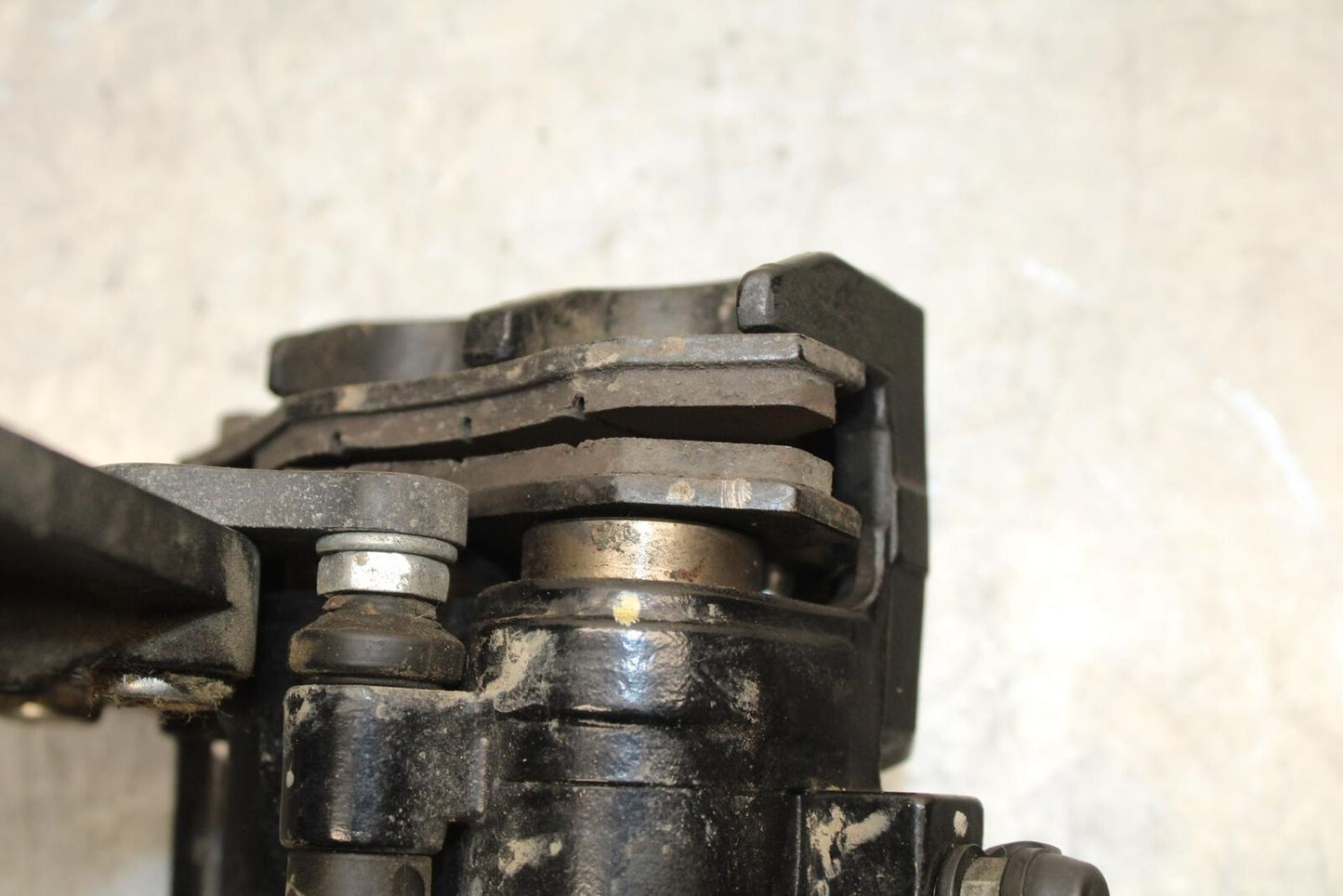 2015 Kawasaki Ninja 300 EX300B ABS REAR BACK BRAKE CALIPER 43080-0151-25S BB61