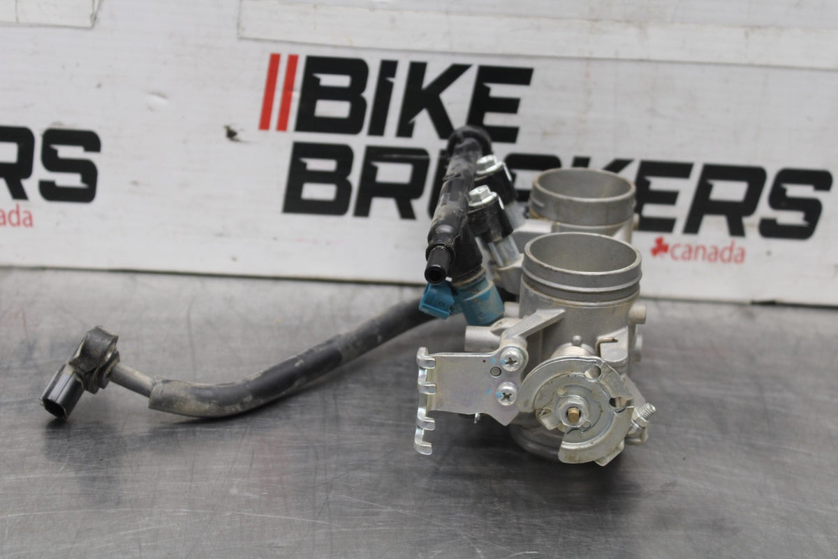22-25 YAMAHA YZF R7 MAIN FUEL INJECTORS / THROTTLE BODIES BB940