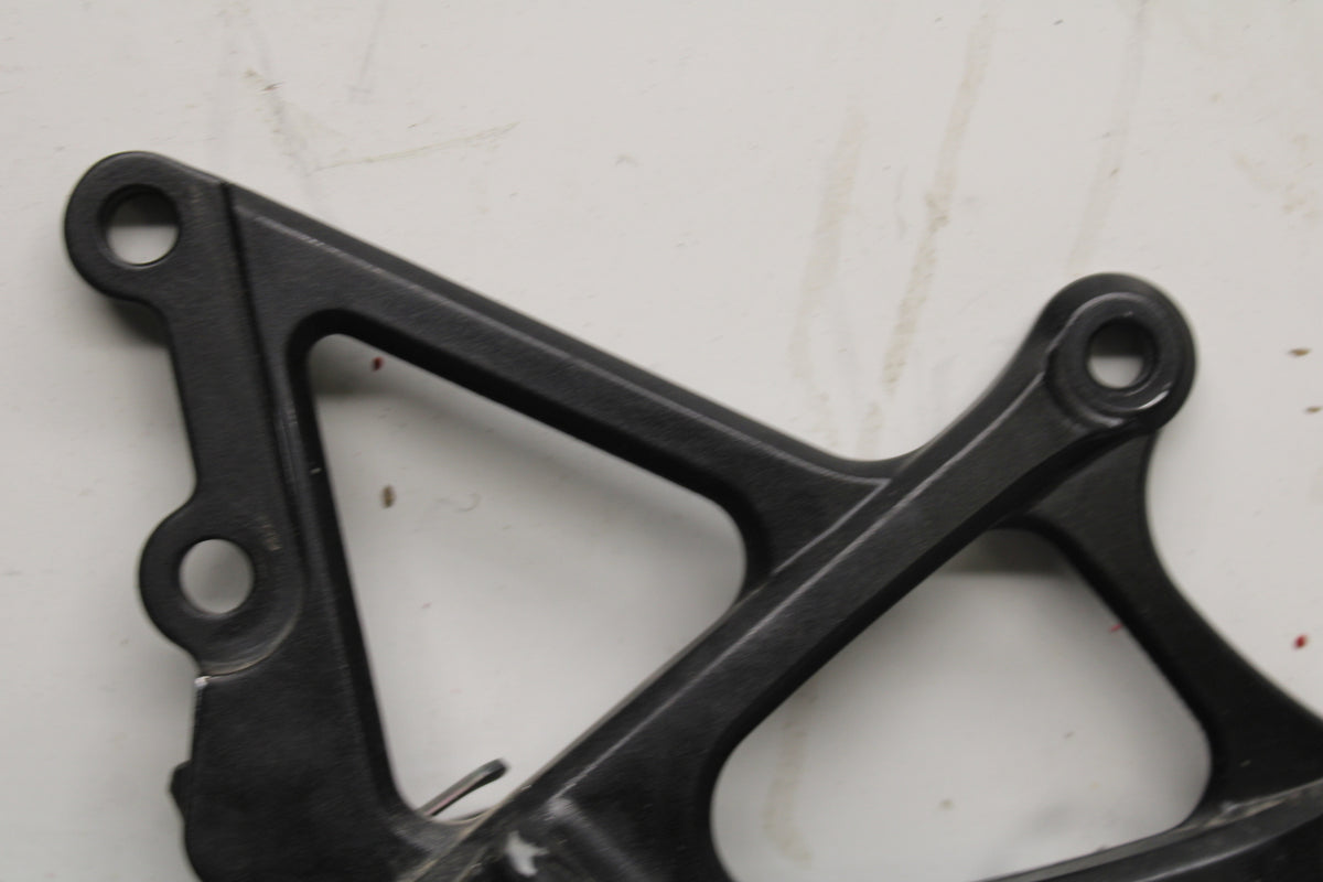09-14 YAMAHA YZF R1 RIGHT REARSET REAR SET DRIVER FOOT PEG REST STOP BB118