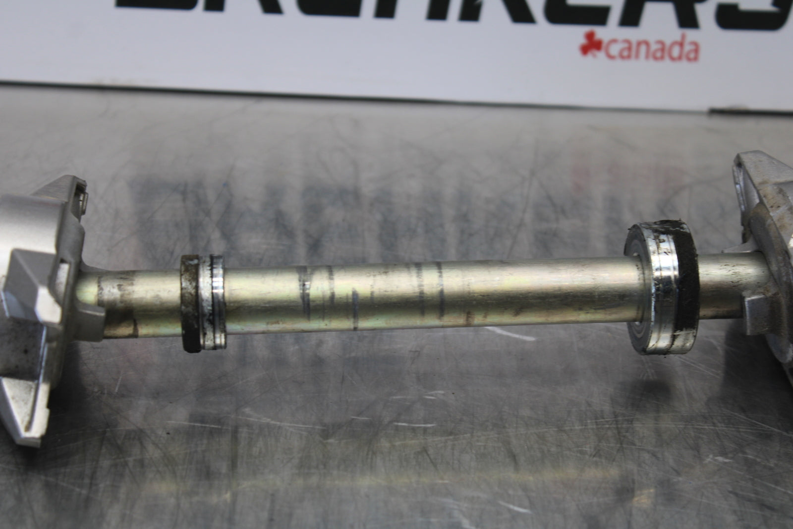 14-17 YAMAHA FZ07 REAR AXLE BACK WHEEL RIM PIVOT BOLT AXEL BB162