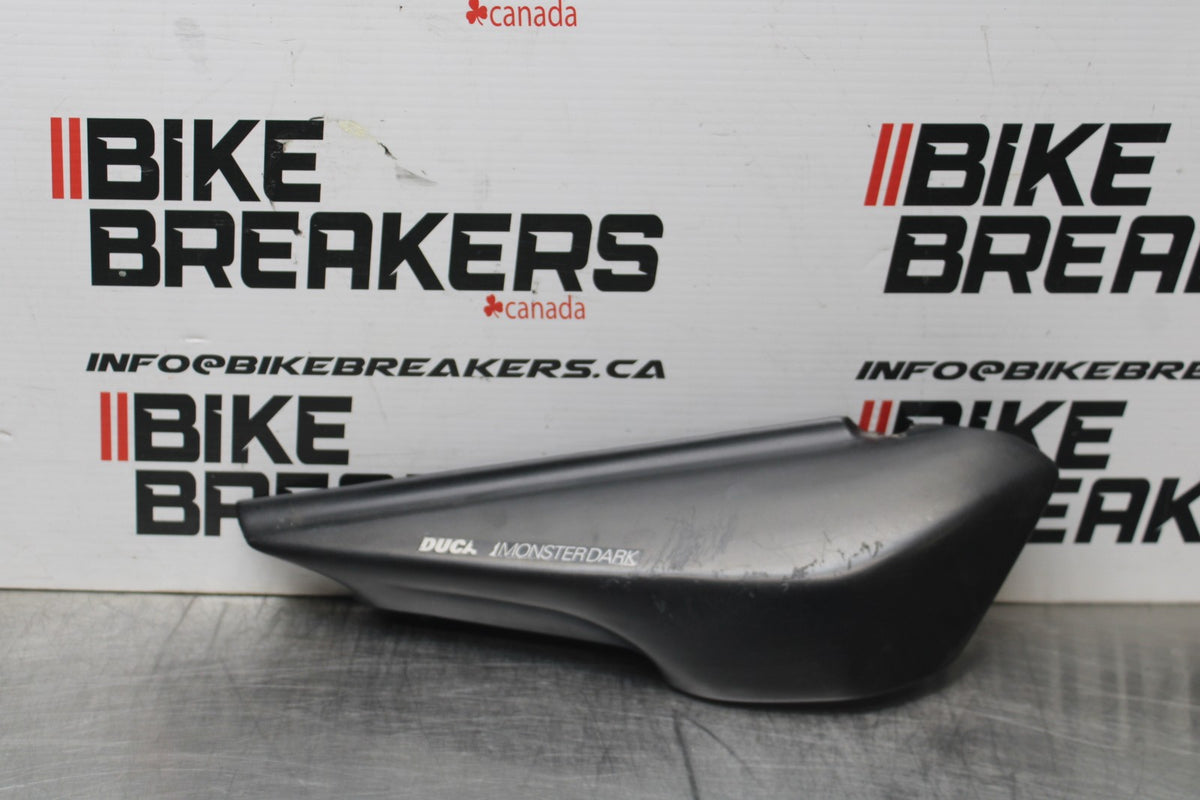 02 DUCATI MONSTER 620 RIGHT REAR BACK TAIL FAIRING COWL SHROUD BB851