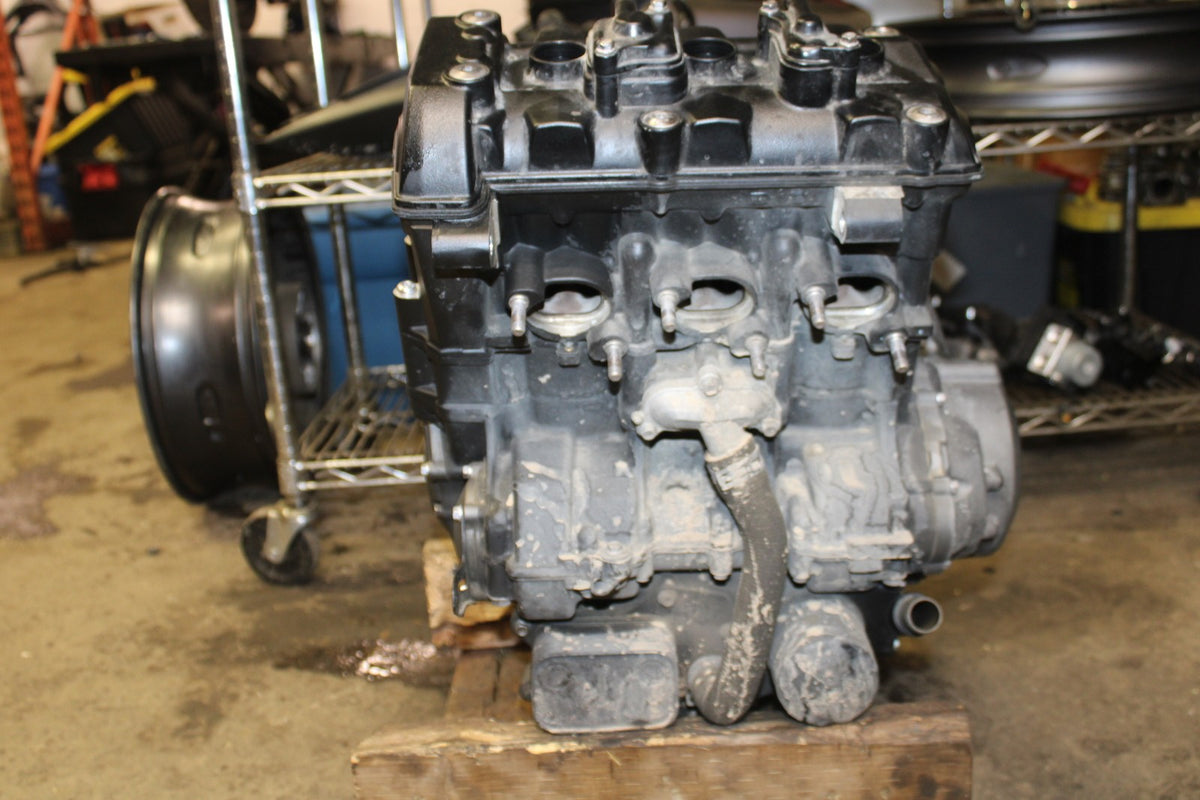 20 TRIUMPH STREET TRIPLE 765 15,358KM ENGINE MOTOR BB864
