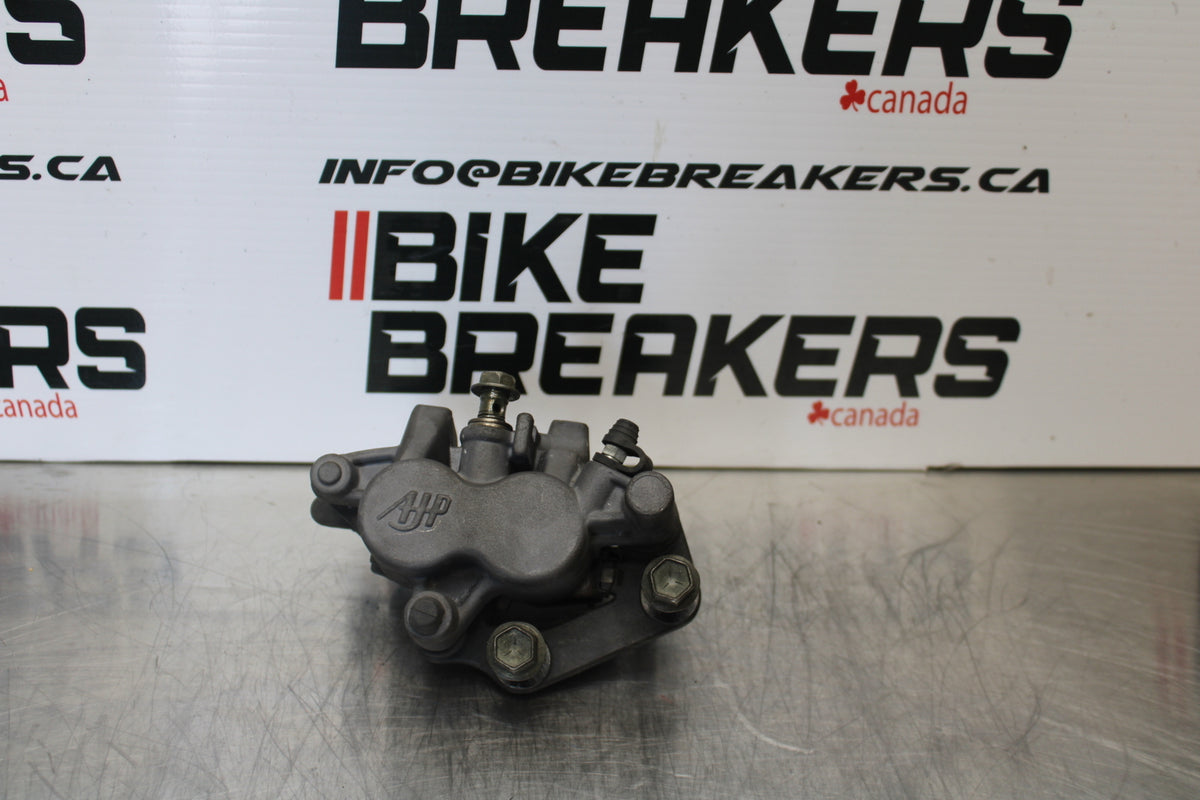 04-09 SUZUKI GS500F RIGHT FRONT BRAKE CALIPER BB165