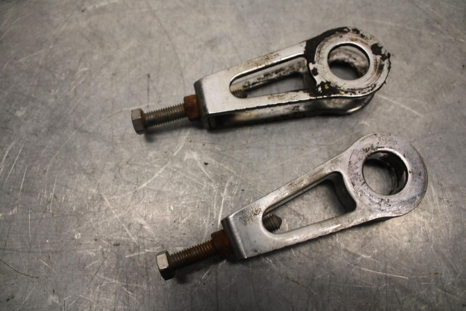 1984 Honda Interceptor 750 VF750F  CHAIN TENSIONER ADJUSTMENT BRACKETS  BB38