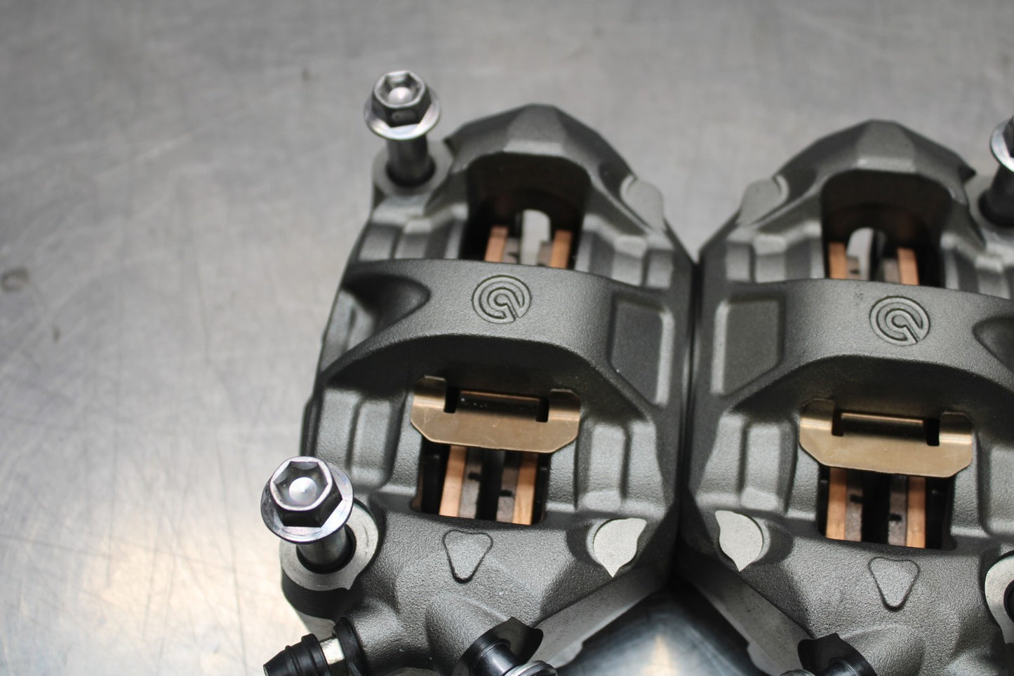 23-24 KAWASAKI NINJA ZX14R NEW!! RIGHT LEFT FRONT BRAKE CALIPER SET PAIR BB764