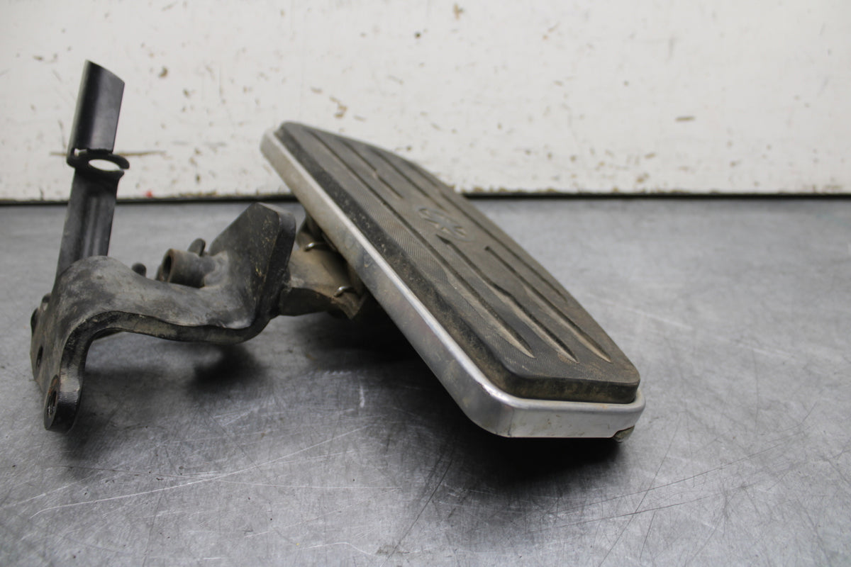 14-15 YAMAHA V STAR 1300 XVS1300CT TOURER RIGHT FRONT FOOT REST PEG STEP BB722