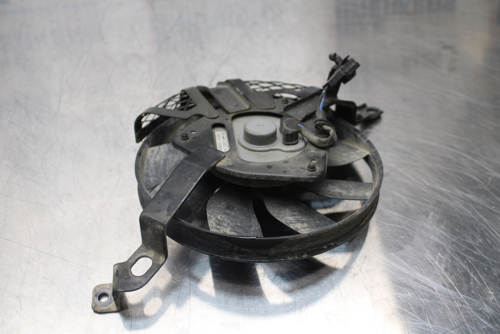 11 SUZUKI GSXR1000 ENGINE RADIATOR COOLING FAN BB142
