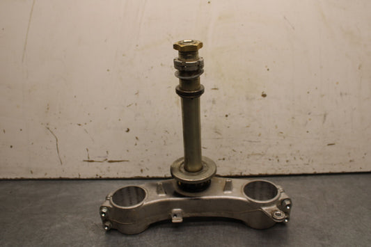 06-07 SUZUKI GSXR750 FRONT FORKS CLAMP LOWER TRIPLE TREE STEM 51311-01H00 BB670