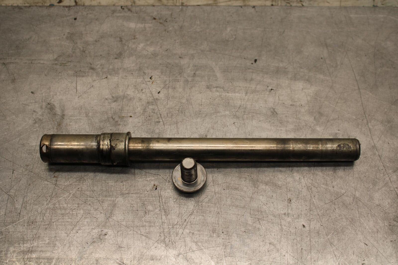 2007 Honda Shadow Spirit 1100 VT1100C FRONT WHEEL RIM AXLE PIVOT BOLT BB561