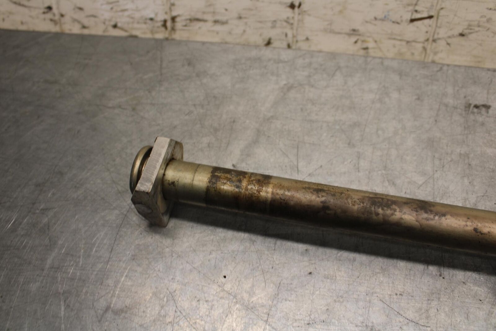 2012 Kawasaki Ninja ZX14R ZX1400E REAR AXLE BACK WHEEL RIM PIVOT BOLT AXEL BB60