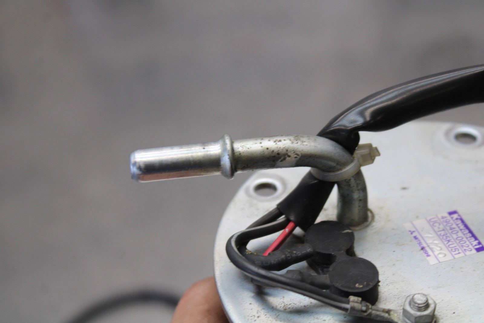 08 KAWASAKI VULCAN 900 FUEL GAS PUMP BB184