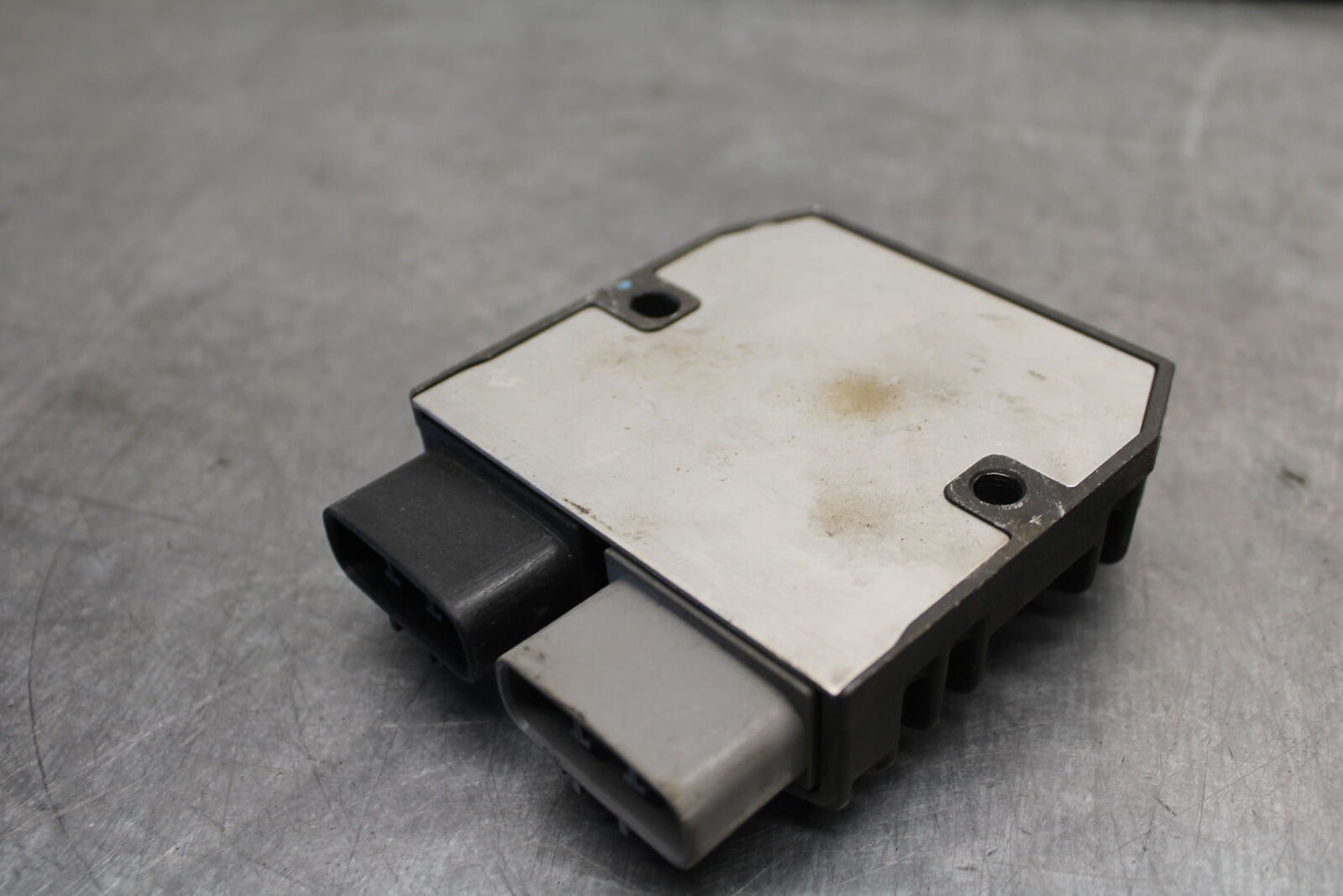 07-08 YAMAHA YZF R1 RECTIFIER VOLTAGE REGULATOR BB724