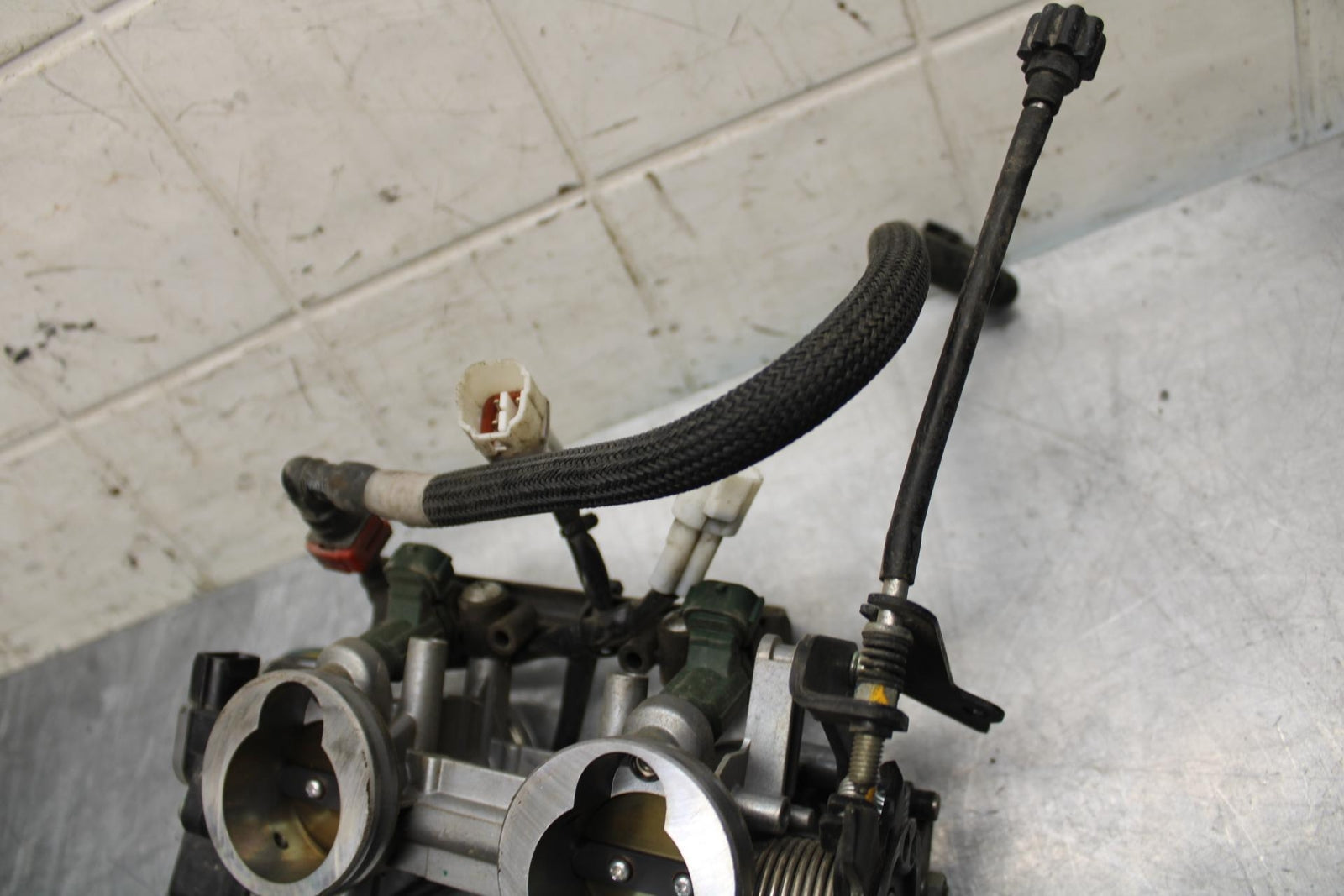 11 KAWASAKI NINJA 650 ER EX 650 MAIN FUEL INJECTORS / THROTTLE BODIES BB503