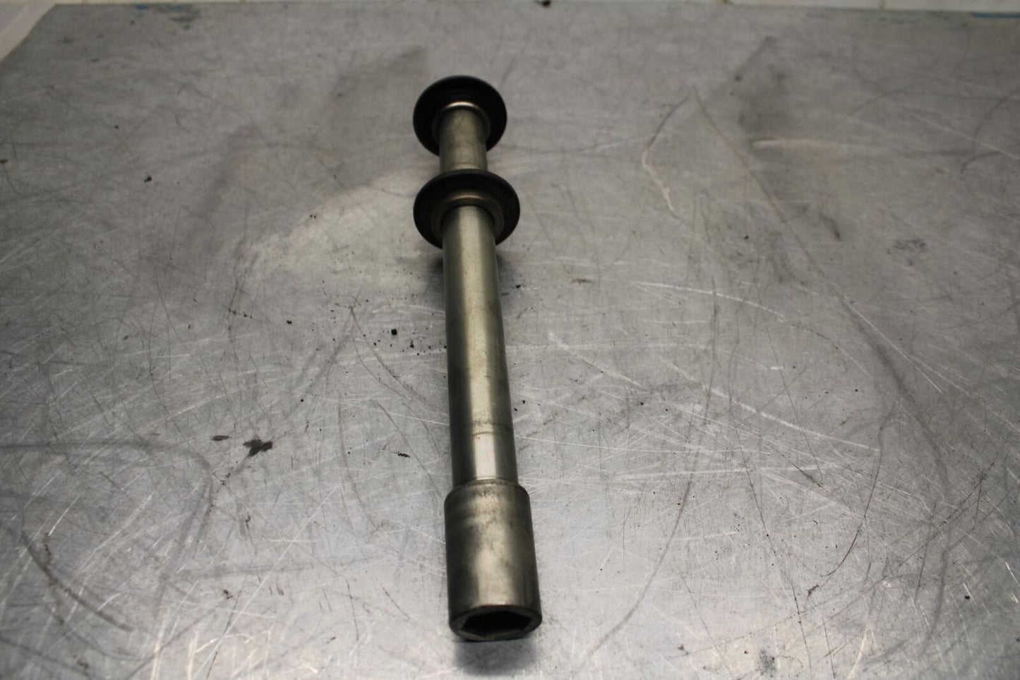 09-14 YAMAHA YZF R1 FRONT WHEEL RIM AXLE PIVOT BOLT  BB448