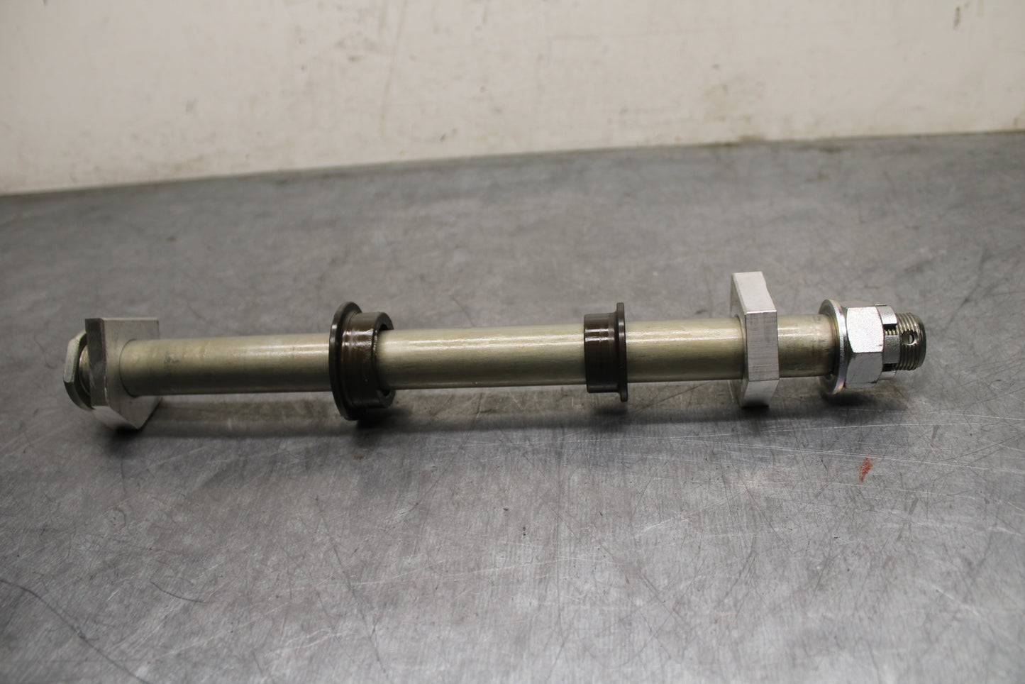 12-25 KAWASAKI NINJA ZX14R NEW!! REAR AXLE BACK WHEEL RIM PIVOT BOLT AXEL BB757