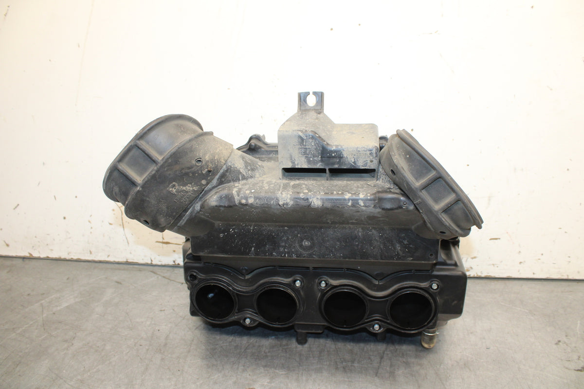 11-24 SUZUKI GSXR750 AIRBOX AIR INTAKE FILTER BOX BB714