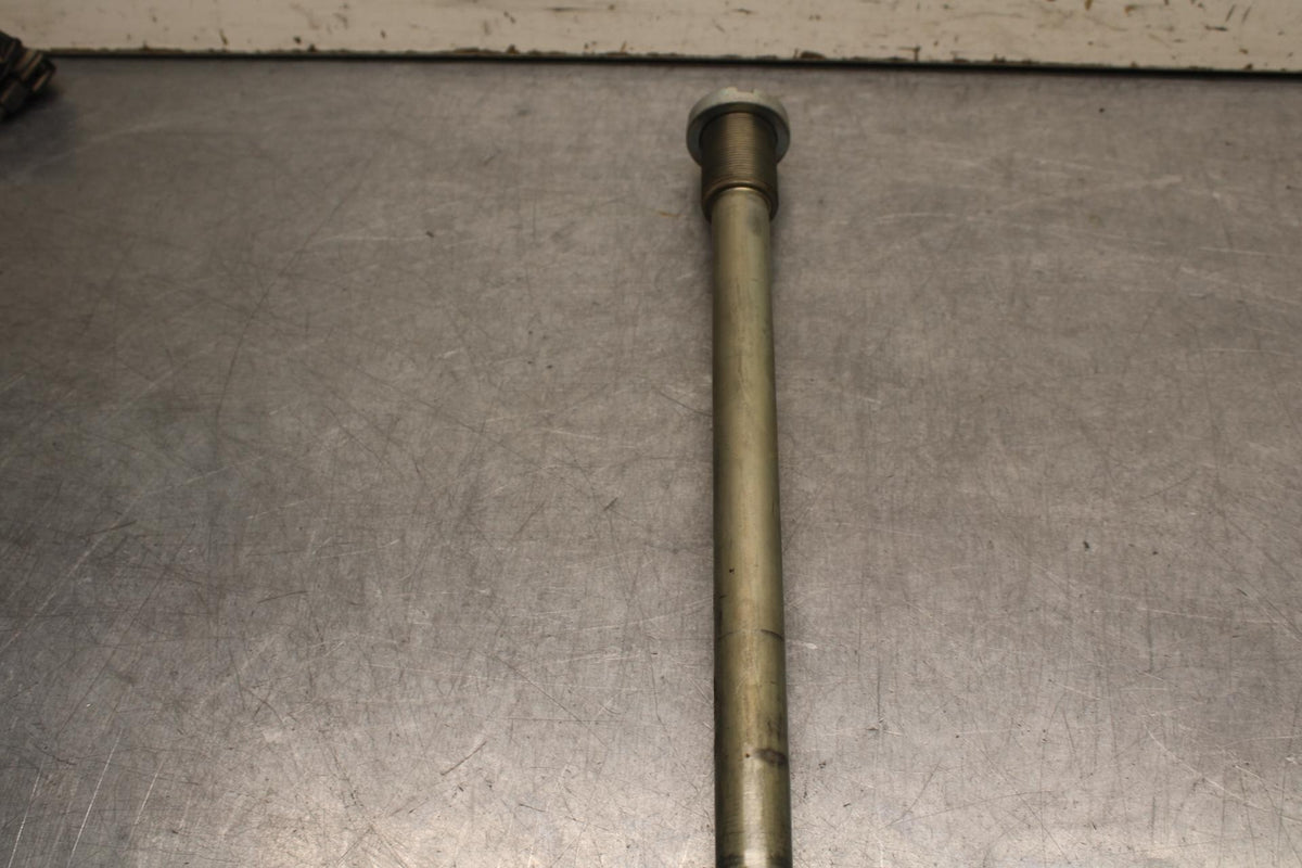 09-16 SUZUKI GSXR1000 REAR BACK SWINGARM BOLT SUSPENSION PIVOT AXLE  BB642