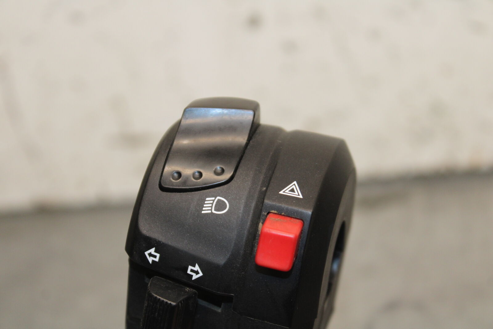 08-10 SUZUKI GSXR750 LEFT CLIP ON HANDLE HORN SIGNALS SWITCH SWITCHES BB113