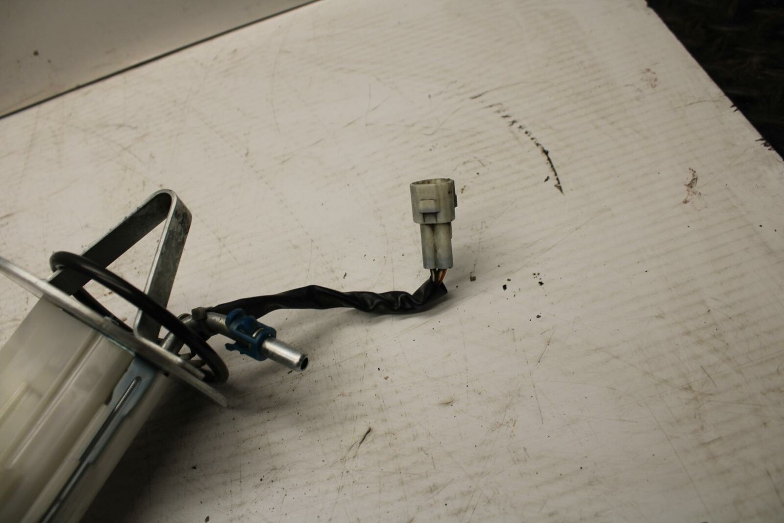 09-11 SUZUKI GSXR1000 FUEL PUMP GAS PETROL SENDER UNIT 15100-47H00 BB283