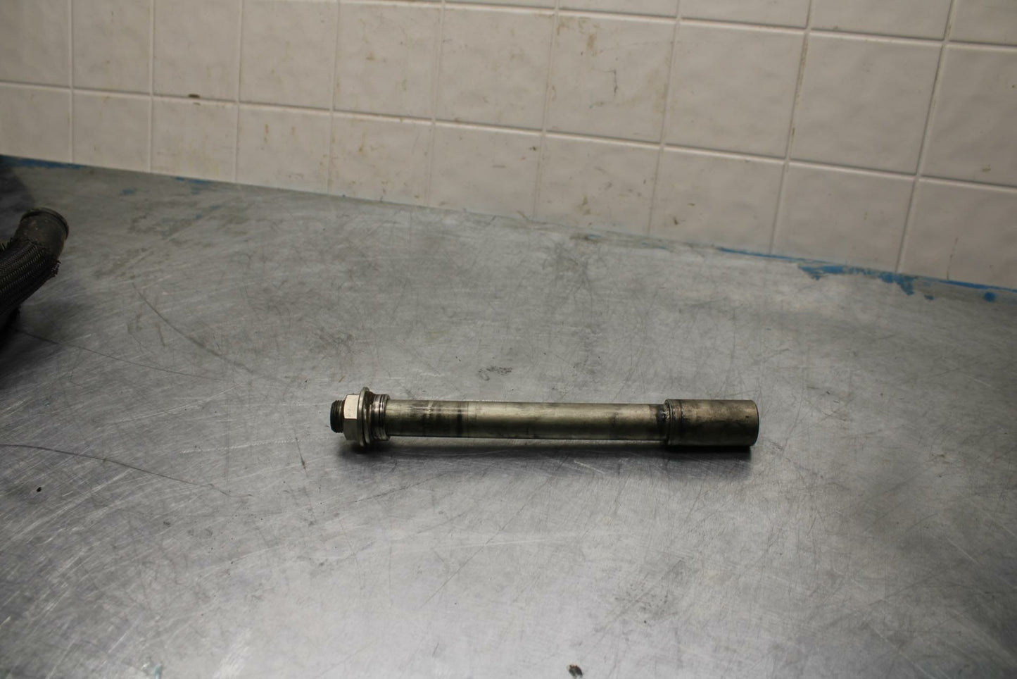 11-17 SUZUKI GSXR600 FRONT WHEEL RIM AXLE PIVOT BOLT BB417