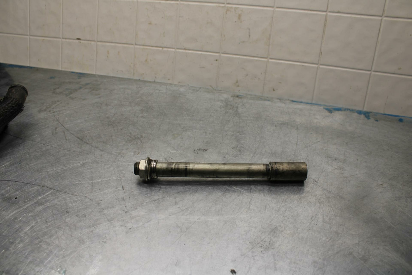 11-17 SUZUKI GSXR600 FRONT WHEEL RIM AXLE PIVOT BOLT BB417