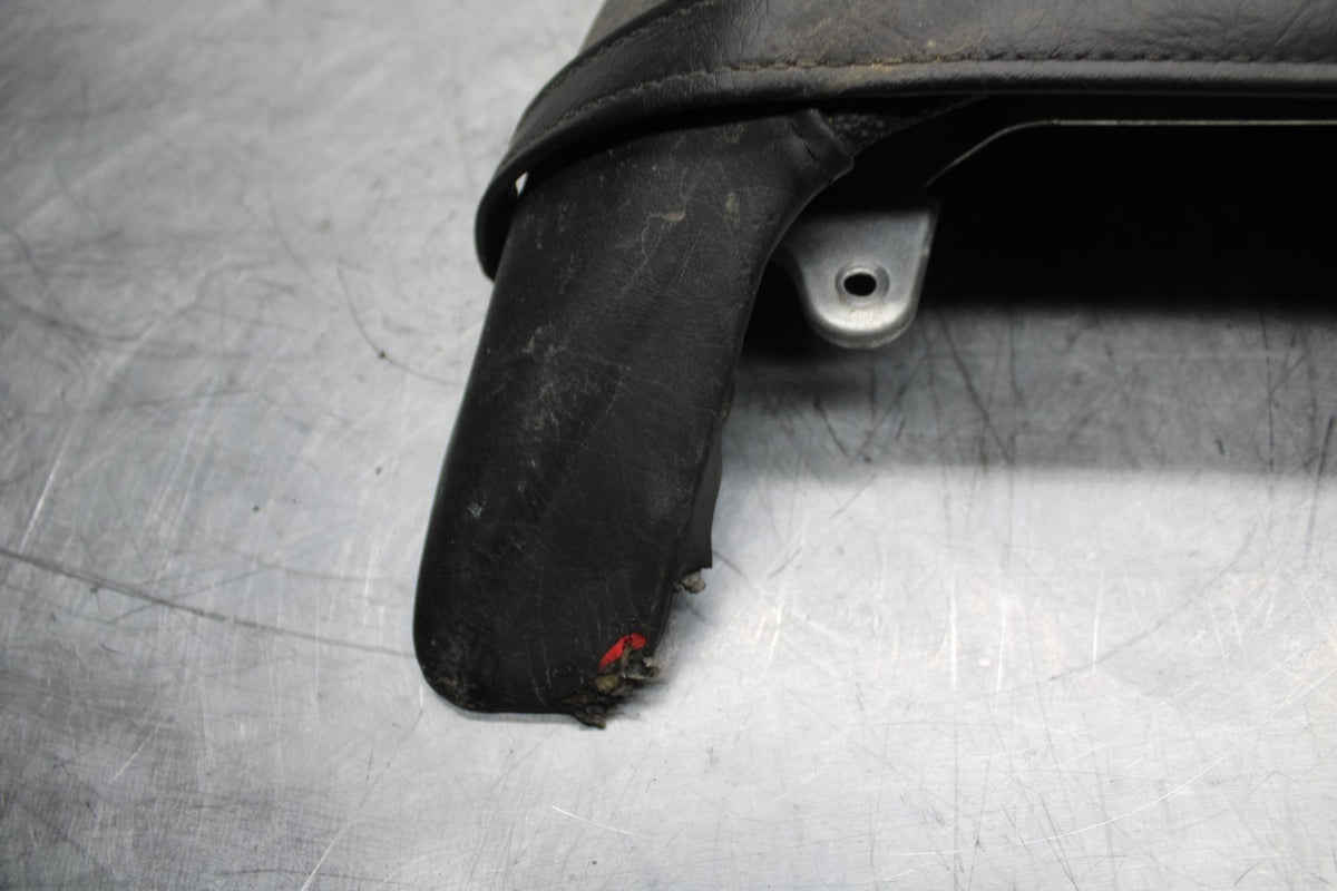 06-09 SUZUKI M109R BOULAVARD REAR BACK PASSENGER SEAT BB501