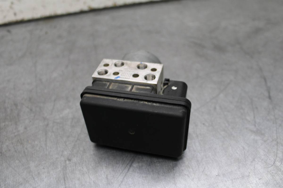 18-24 KAWASAKI NINJA 650 ABS PUMP UNIT MODULE BB725