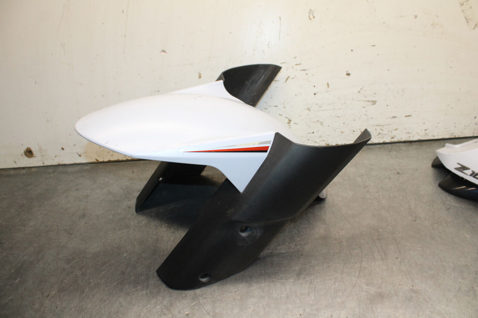 12-13 KAWASAKI Z1000 FRONT WHEEL FENDER COWL FAIRING BB743