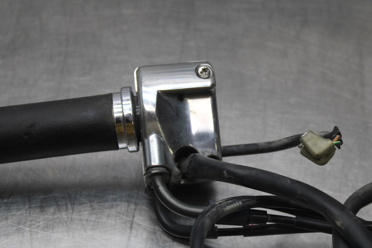 08 YAMAHA V STAR 1100 XVS1100AW CLASSIC RIGHT HANDLE KILL OFF START SWITCH BB916