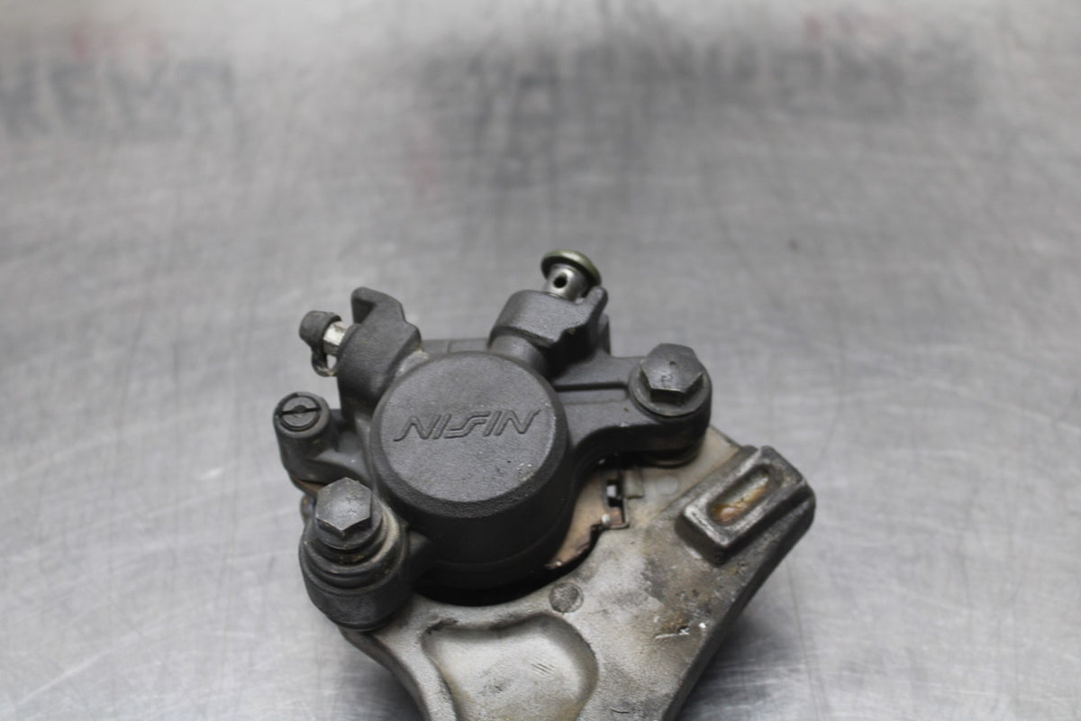 07-08 YAMAHA YZF R1 REAR BACK BRAKE CALIPER W MOUNT BRACKET BB771