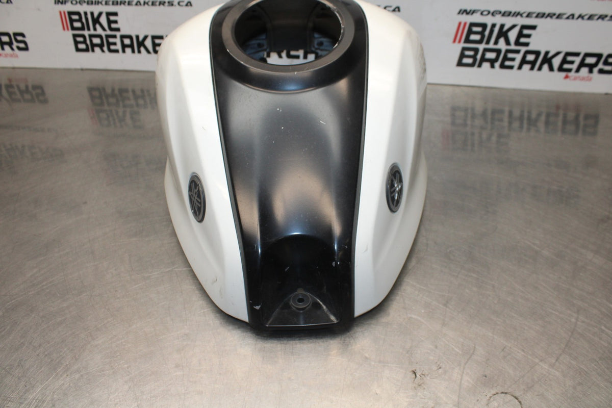 17-18 YAMAHA YZF R3 GAS TANK FUEL CELL COVER FAIRING COWL BB813