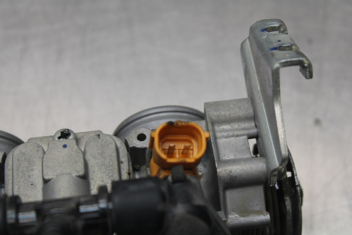 18 HONDA CB500F MAIN FUEL INJECTORS / THROTTLE BODIES BB861