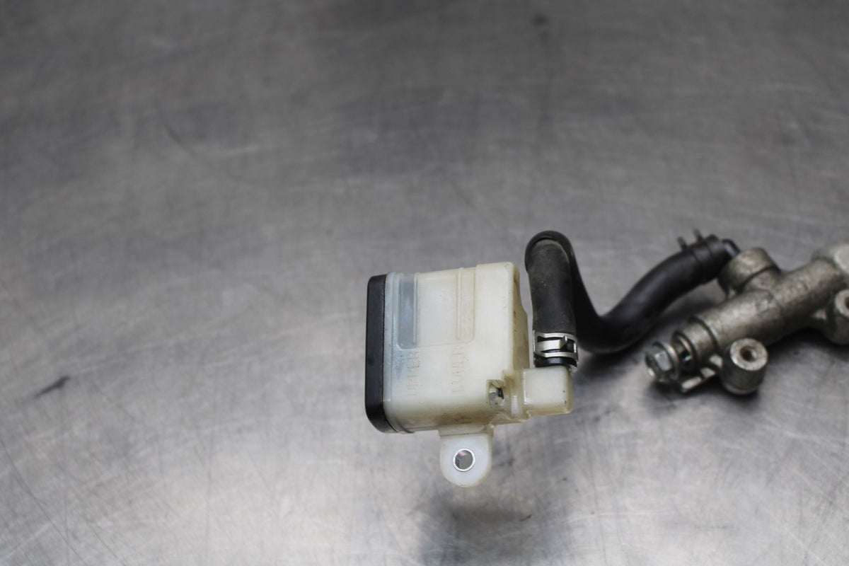 06-07 SUZUKI GSXR750 REAR BACK BRAKE MASTER CYLINDER W RESERVOIR BB811