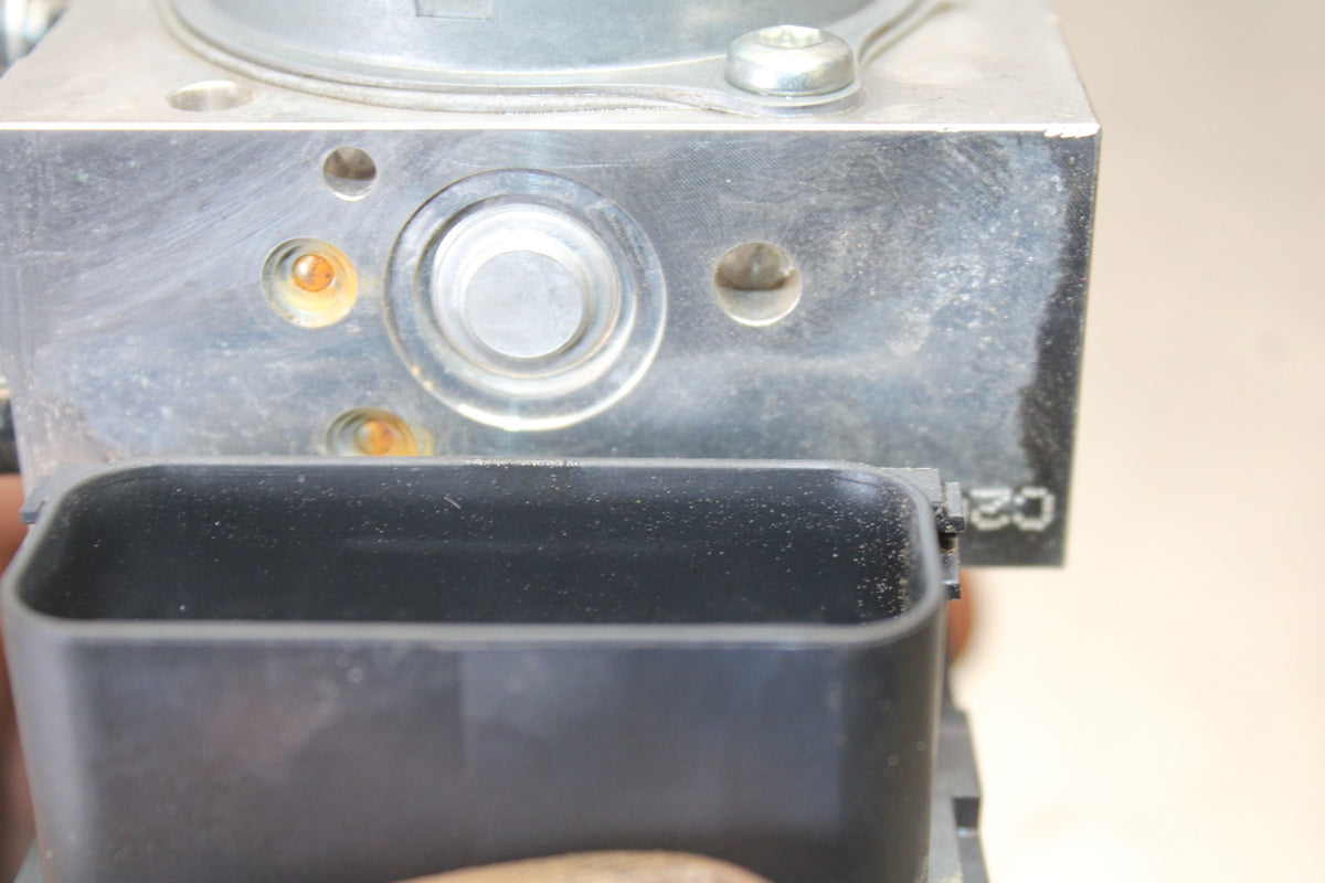 22-25 YAMAHA YZF R7 ABS PUMP UNIT MODULE BB850