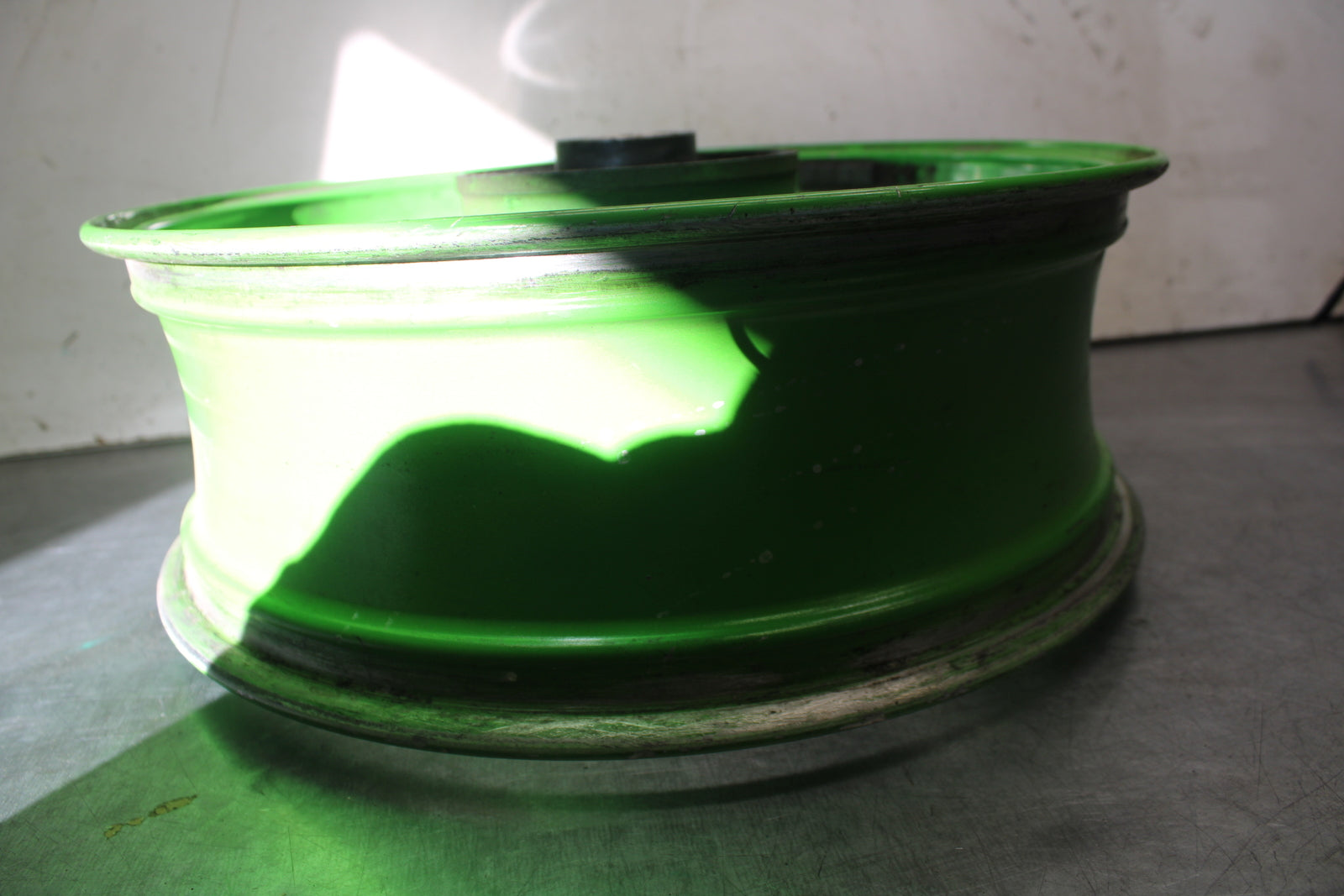 96-03 KAWASAKI NINJA ZX9R REAR WHEEL BACK RIM BB05