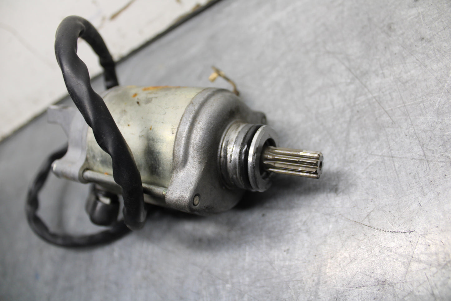 05-06 SUZUKI GSXR1000 ENGINE STARTING STARTER MOTOR -DC 12V 31100-40F00 BB677