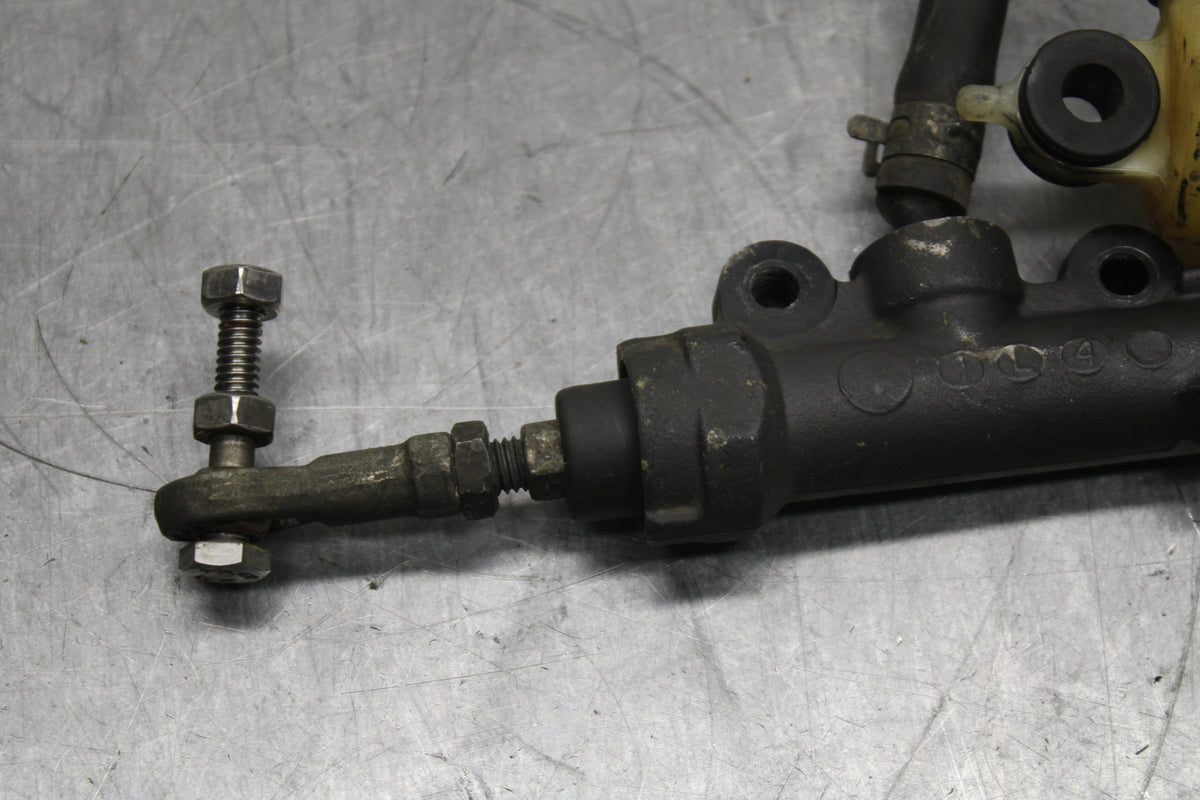 12-16 HONDA CBR1000RR REAR BACK BRAKE MASTER CYLINDER W RESERVOIR BB114