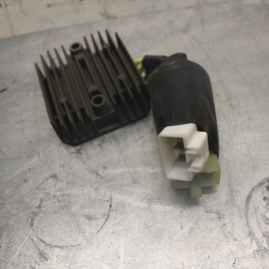 00-01 HONDA RC51 RVT1000R SP1 RECTIFIER VOLTAGE REGULATOR BB461