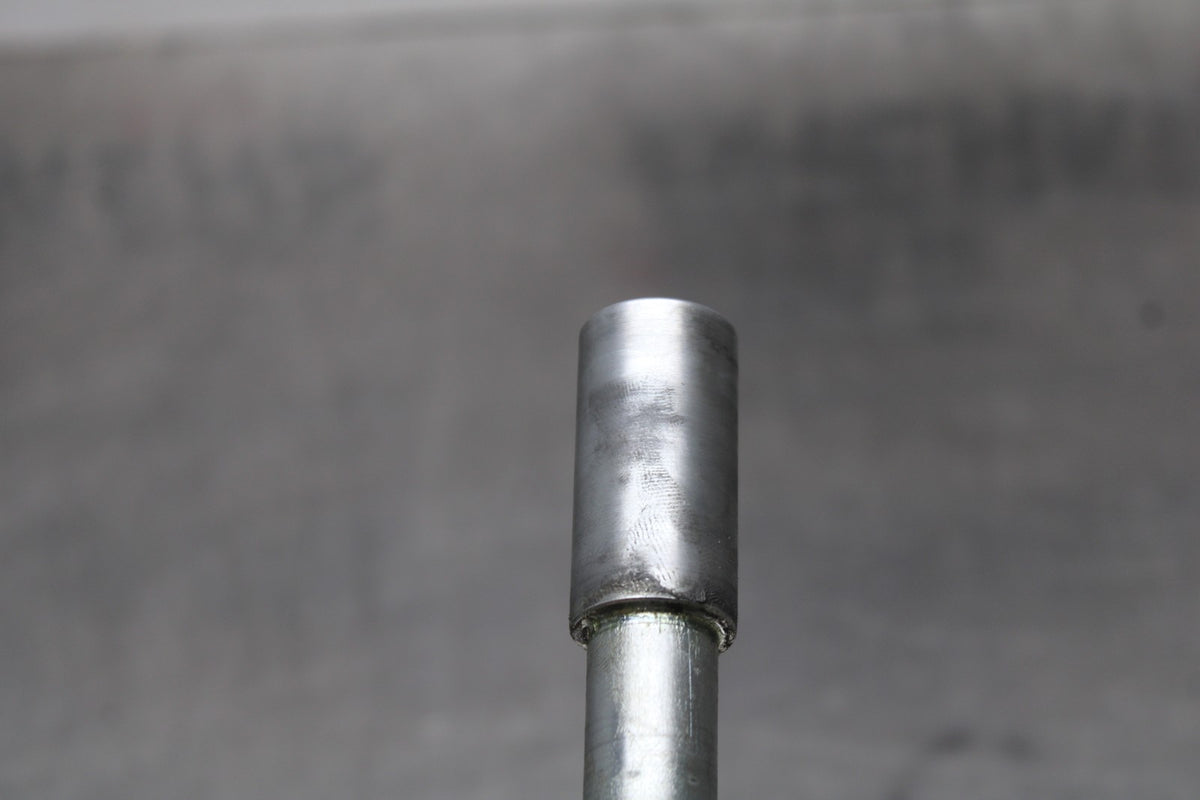 15 SUZUKI BOULEVARD C50 FRONT WHEEL RIM AXLE PIVOT BOLT BB775