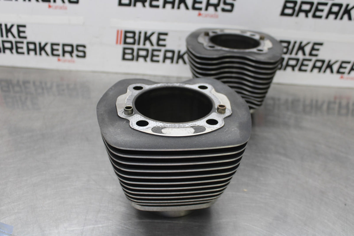 14 HARLEY-DAVIDSON STREET GLIDE ENGINE TOP END CYLINDER & PISTON SET PAIR BB880