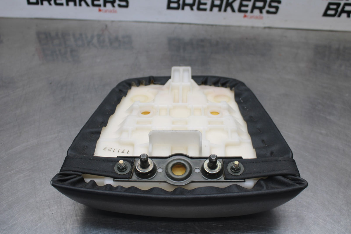 05 SUZUKI GSXR600 REAR BACK PASSENGER TANDEM SEAT PAD SADDLE PILLION BB329