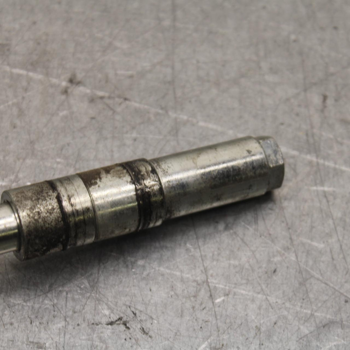 15-18 HONDA CB300FA FRONT WHEEL RIM AXLE PIVOT BOLT BB646