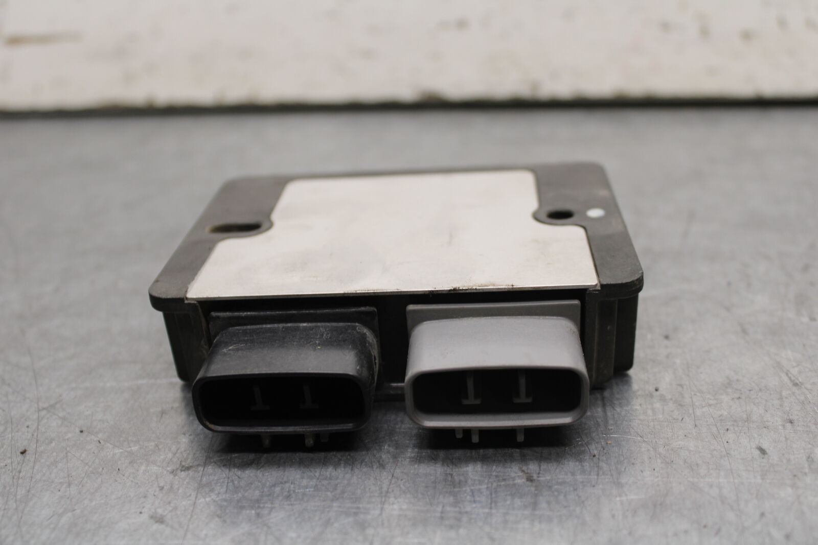 16 KAWASAKI NINJA ZX10R RECTIFIER VOLTAGE REGULATOR 21066-0748  BB650